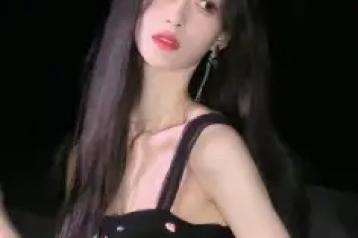 万万没想到因为忘记拉窗帘就让这些明星口碑受到影响！