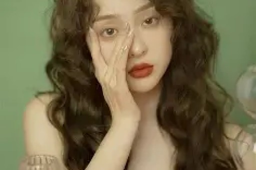 曝女演员和75后男演员张译靳东朱亚文等被猜测 娱乐圈大瓜炸锅