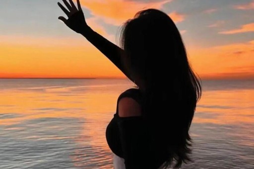 吃相太难看！涉毒艺人跨年复出遭举报不到24小时官方回应来了